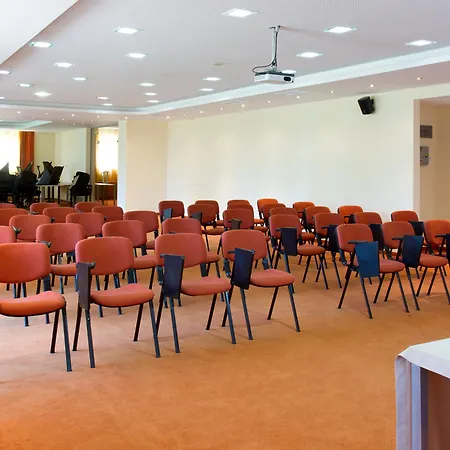 Santa Marina Village Resort 4*