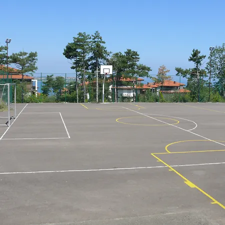 Santa Marina Village Station touristique 4*