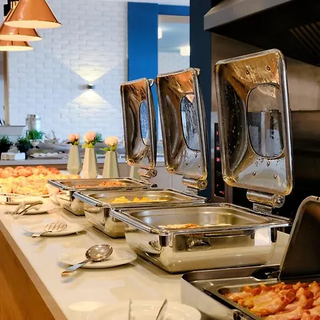 리조트 Santa Marina Village 소조폴