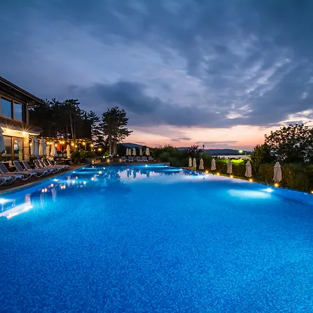 Santa Marina Village