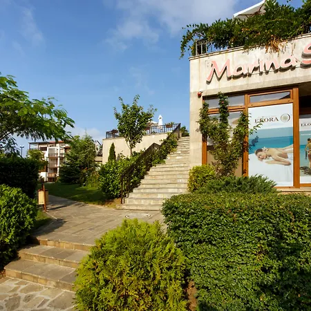 Santa Marina Village Feriested 4*